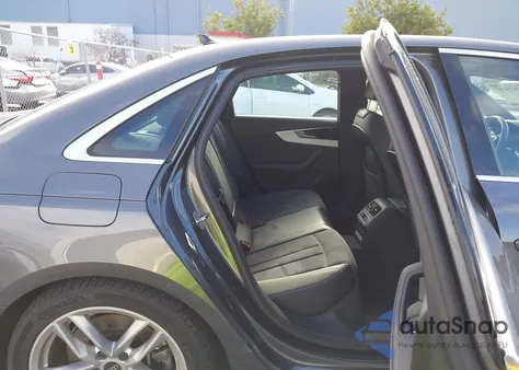 2022 Audi A4 Prestige 45 Tfsi S Line Quattro S Tronic z USA, uszkodzony, nr VIN WAUFAAF40NN013345